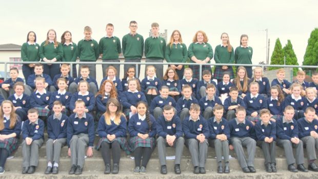 Pictured above are our new 1st years with their Prefect mentors.